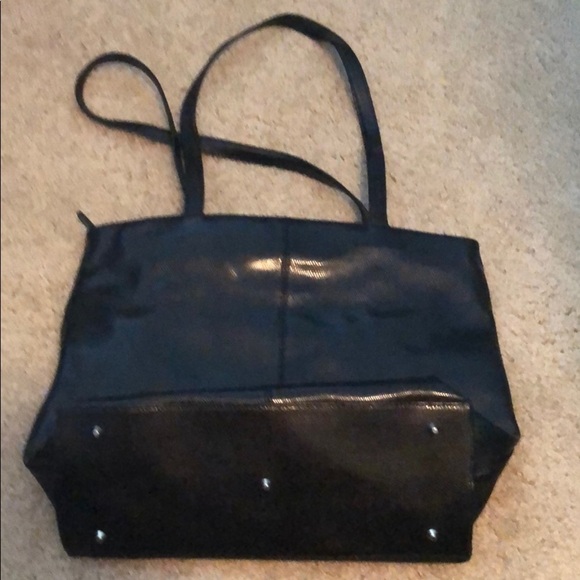Cleo & Patek textured leather black shoulder bag - Picture 2 of 3